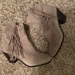 Sam Edelman Louie Gray fringe boots size 9